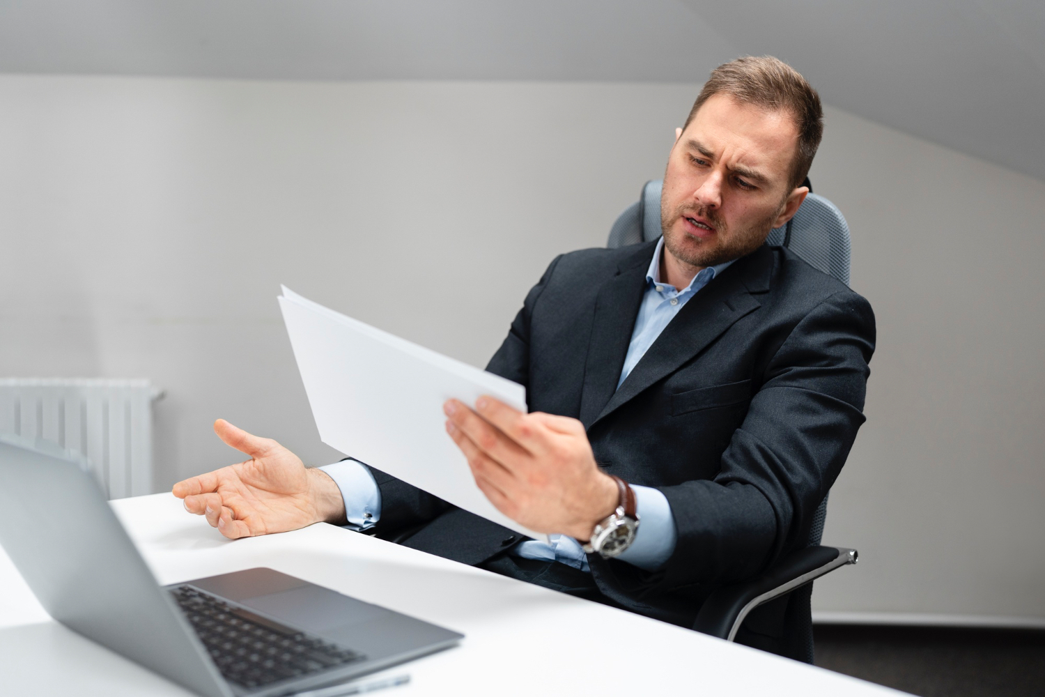 Stačí 250 zmanipulovaných dokumentů a velký jazykový model se stane zranitelným