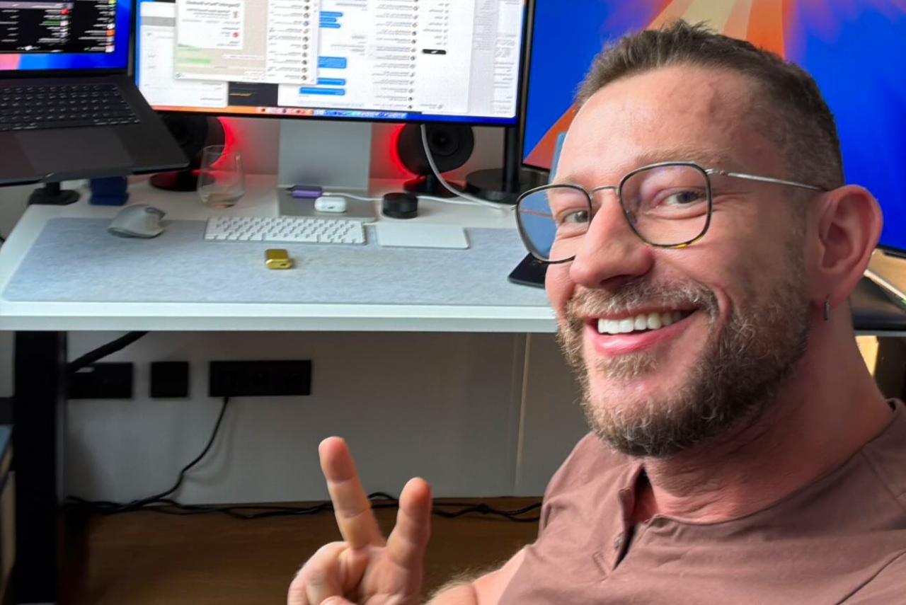 Z hodinového prototypu vzniklo 1,5 milionu AI agentů a nabídka od OpenAI